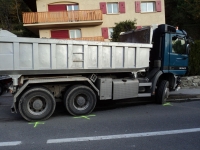 12Al123-09.JPG
